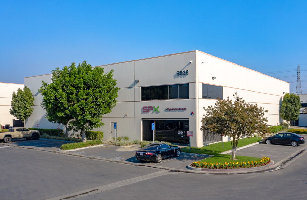 9838 building corner entry and parking