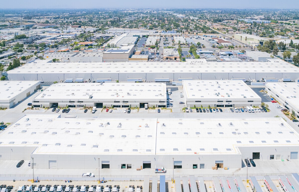 Lyons Business Center aerial, Paramount